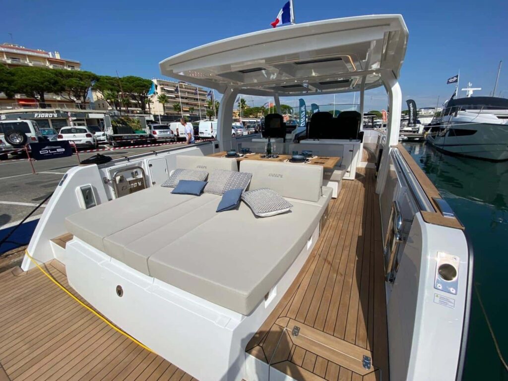 the best yacht of ibiza 